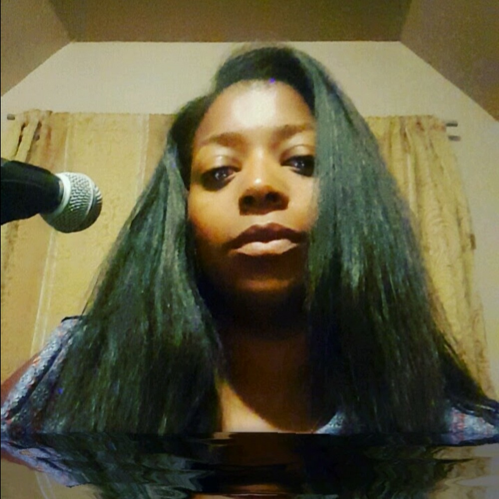 Meet your Posher, Kanisha